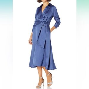 Tahari Elegant Blue satin Women's Dress